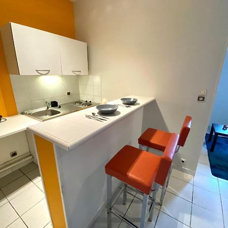 Charmant Studio Avec Acces Internet Au Centre Ville Apartman Rouen Kültér fotó