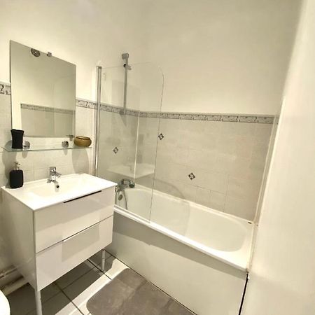 Charmant Studio Avec Acces Internet Au Centre Ville Apartman Rouen Kültér fotó